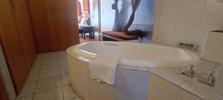 10 Bedroom Property for Sale in Kuruman Northern Cape